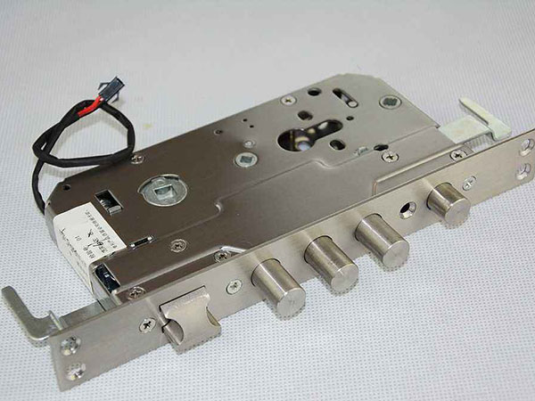 叠彩24小时上门开锁公司